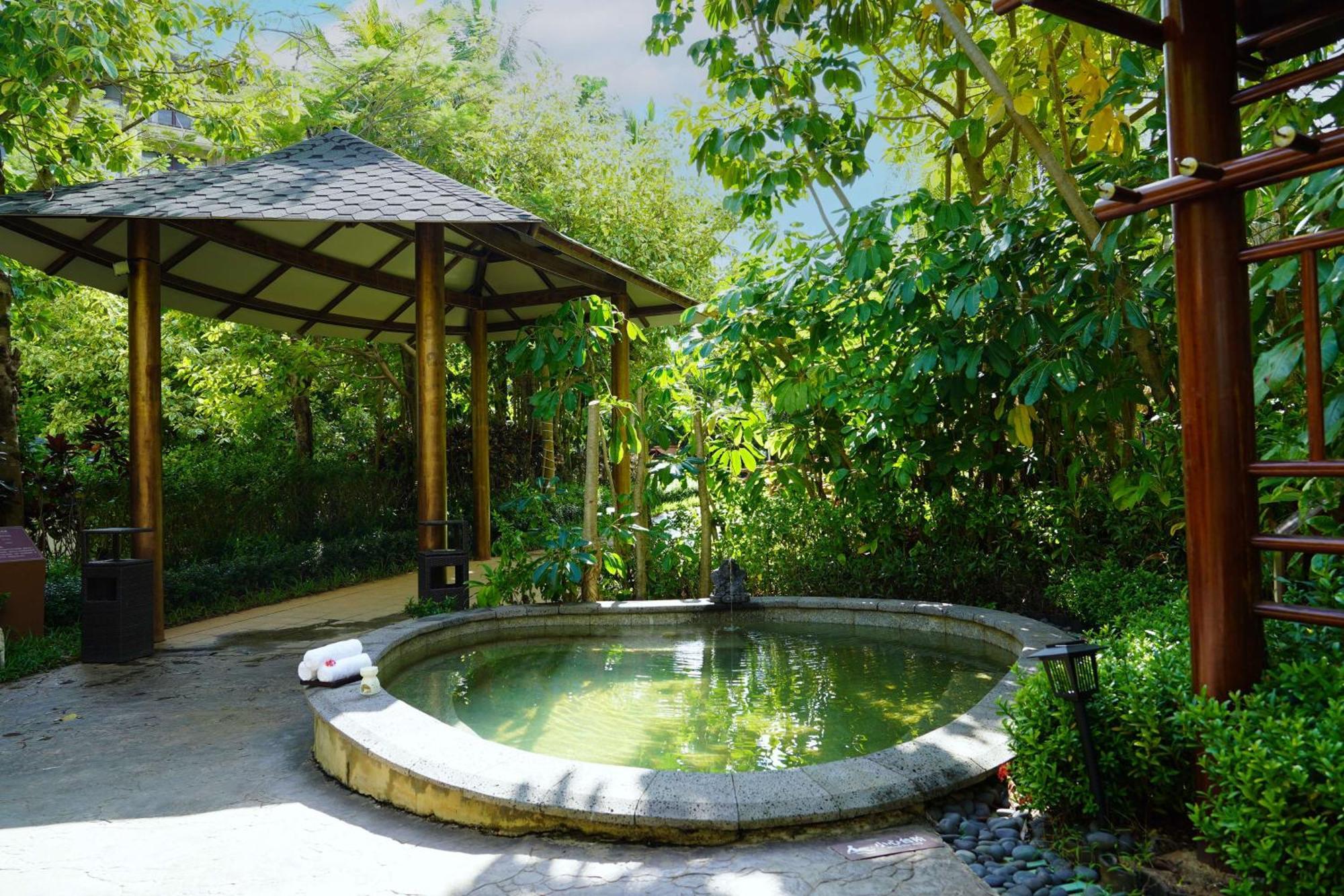 Doubletree By Hilton Lingshui Hot Spring Hotel Buitenkant foto
